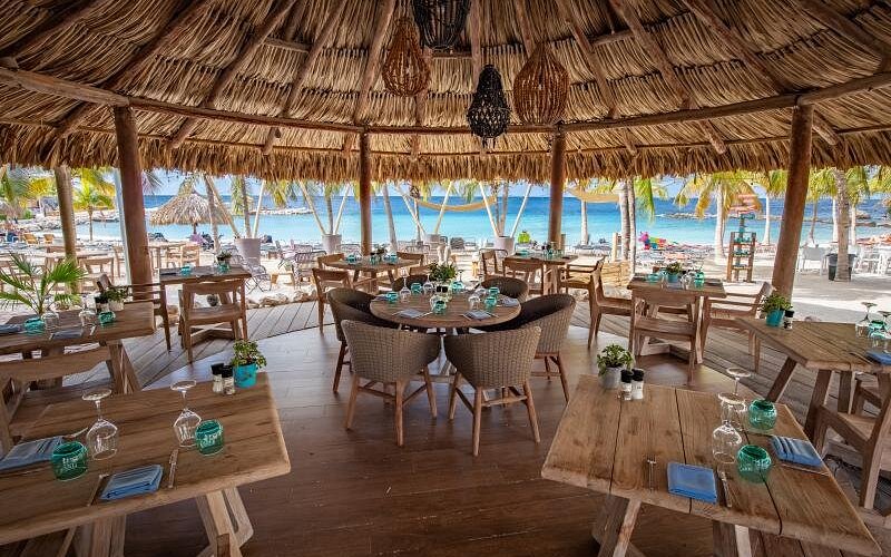 Curaçao’s Top Restaurants: Where to Eat & Savor Local Flavors